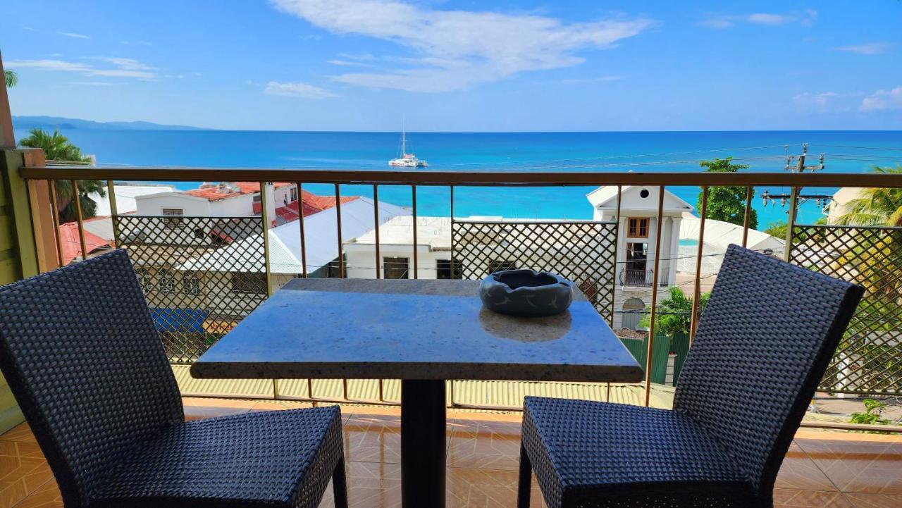 Hotel Caribic House à Montego Bay Extérieur photo